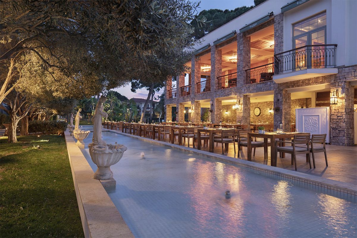 /api/cms/uploads/1_Ela_Excellence_Resort_Belek_3_b88679a1f2.jpg