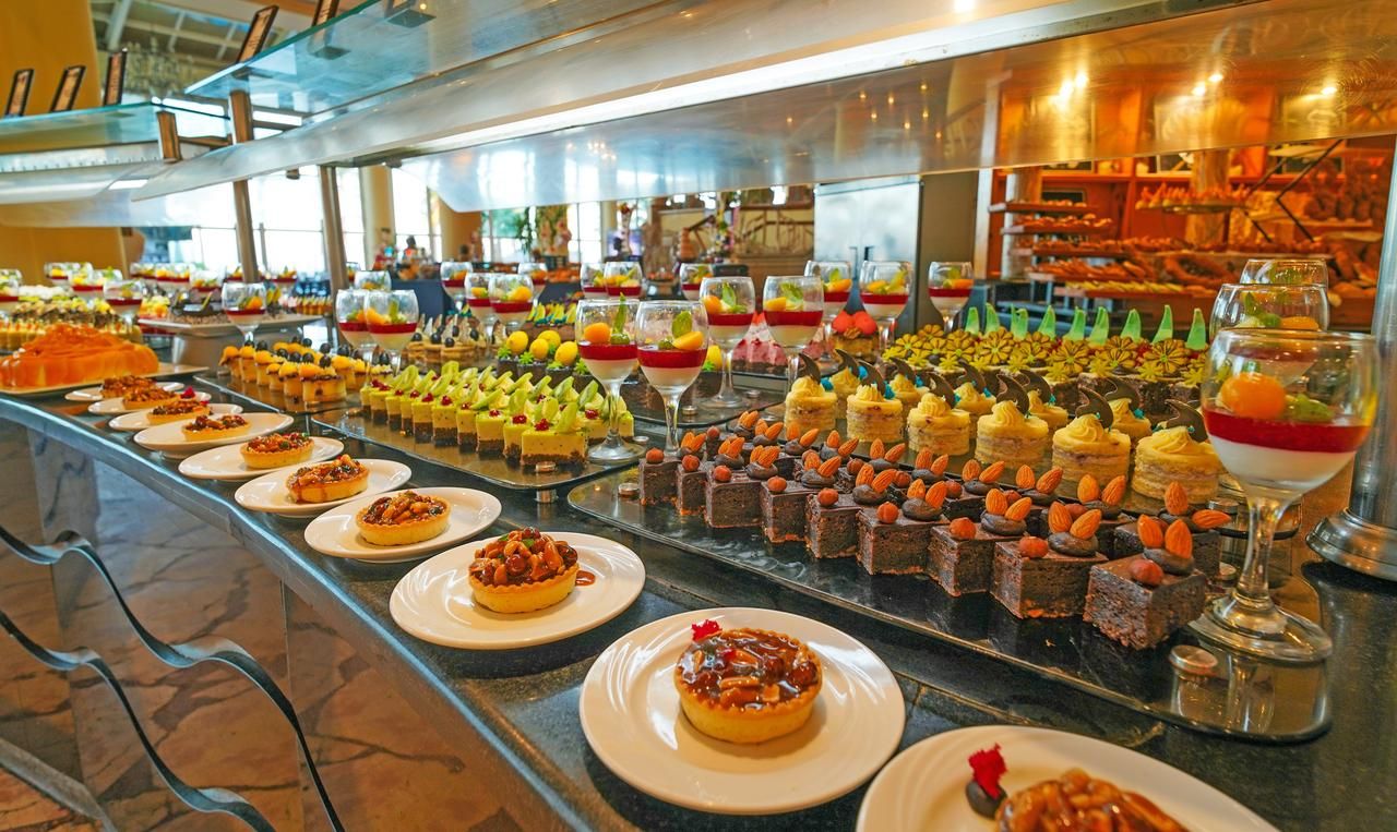 /api/cms/uploads/648aed8c5243122bca356c0342ca38ba_La_Cascade_Restaurant_Buffet_2_297a46e292.jpg