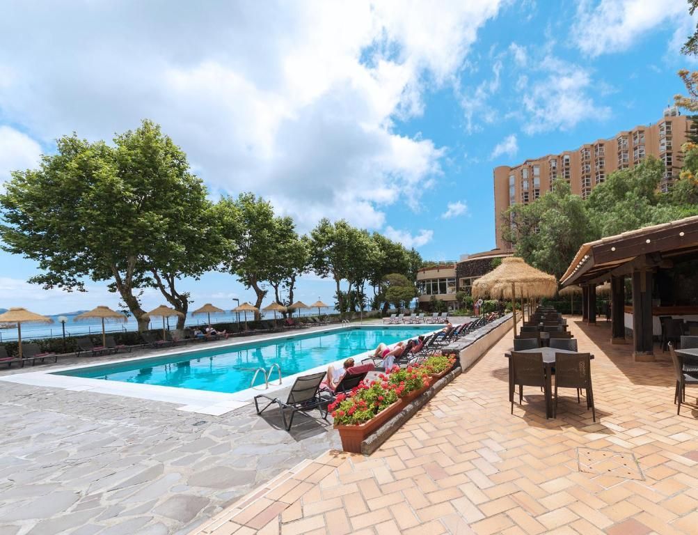 /api/cms/uploads/Dom_Pedro_Madeira_Ocean_Beach_Hotel_1_3a9482c669.jpg