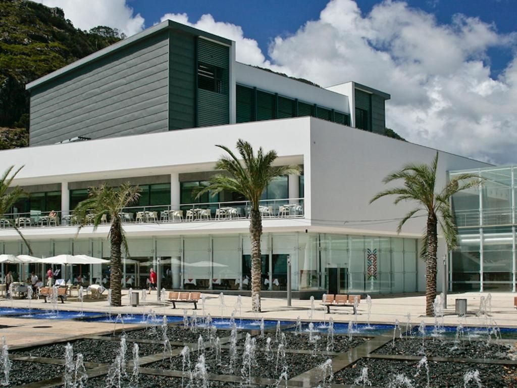 /api/cms/uploads/Dom_Pedro_Madeira_Ocean_Beach_Hotel_2_3cad663dee.jpg