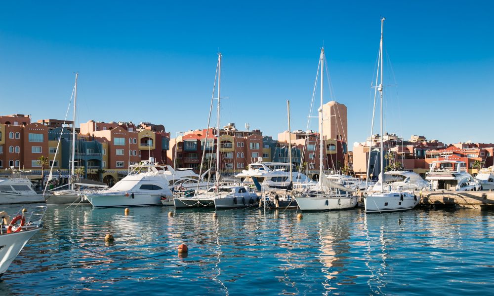 /api/cms/uploads/Hurghada_Marina_962a6f048b.jpg