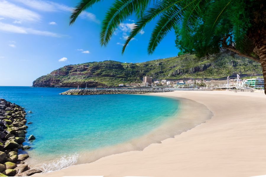 /api/cms/uploads/Madeira5_df984444e6.jpg