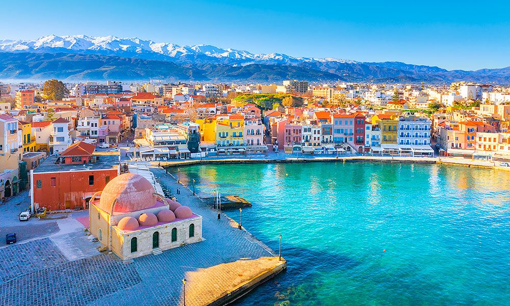 /api/cms/uploads/greece_crete_chania_Old_Venetian_harbor_1_9173396f06.jpg