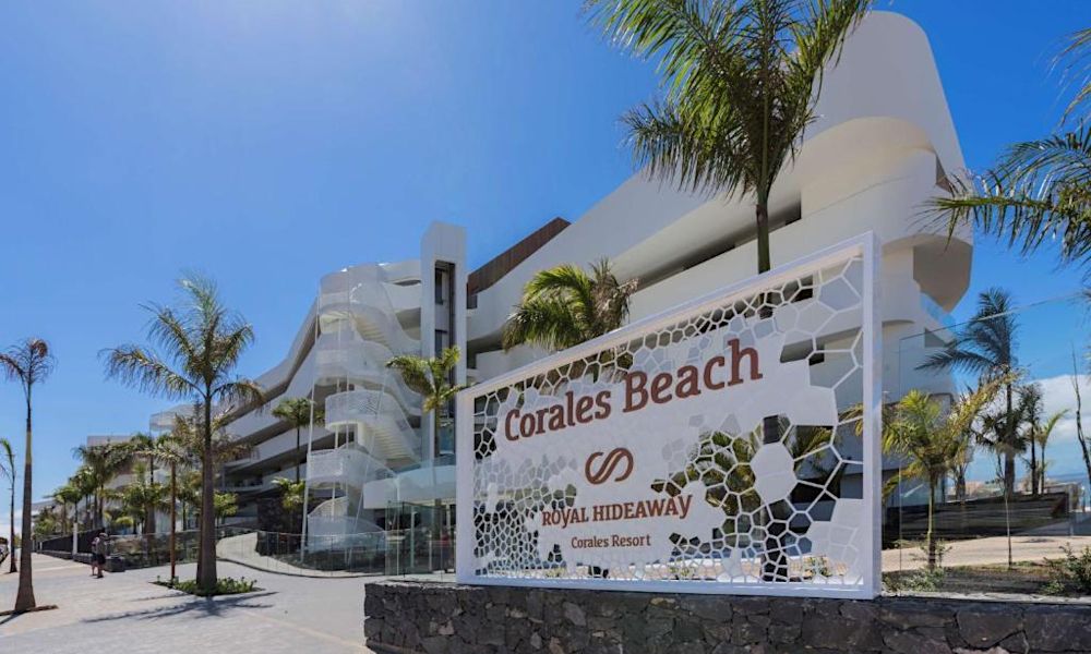 /api/cms/uploads/spain_tenerife_hotel_Royal_Hideaway_Corales_Beach_2_dfaff5697b.jpg