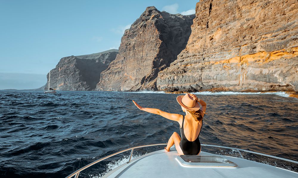 /api/cms/uploads/tenerife_girl_ed164a8757.jpg
